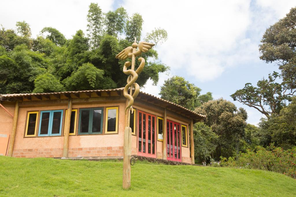 Pousada Spa Saude Melhor Эстрема Экстерьер фото